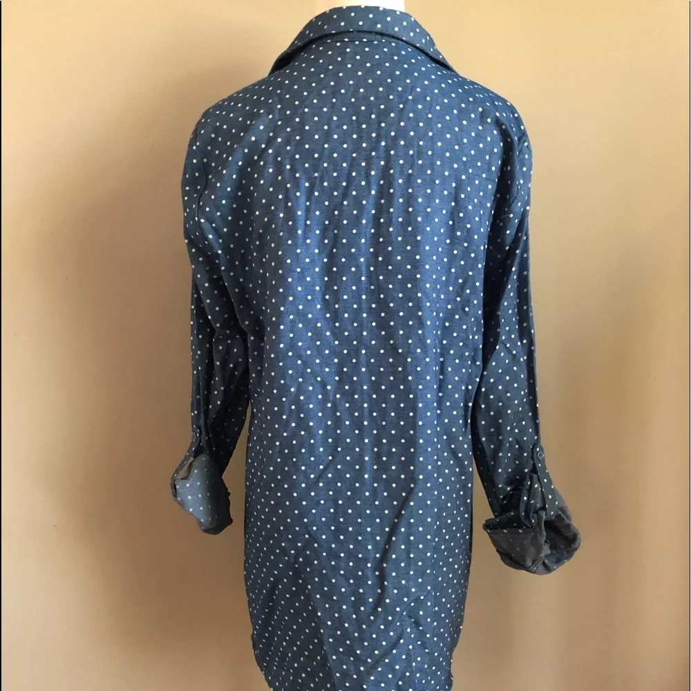 🩵Soft Dotted Button Down - Picture 5 of 8